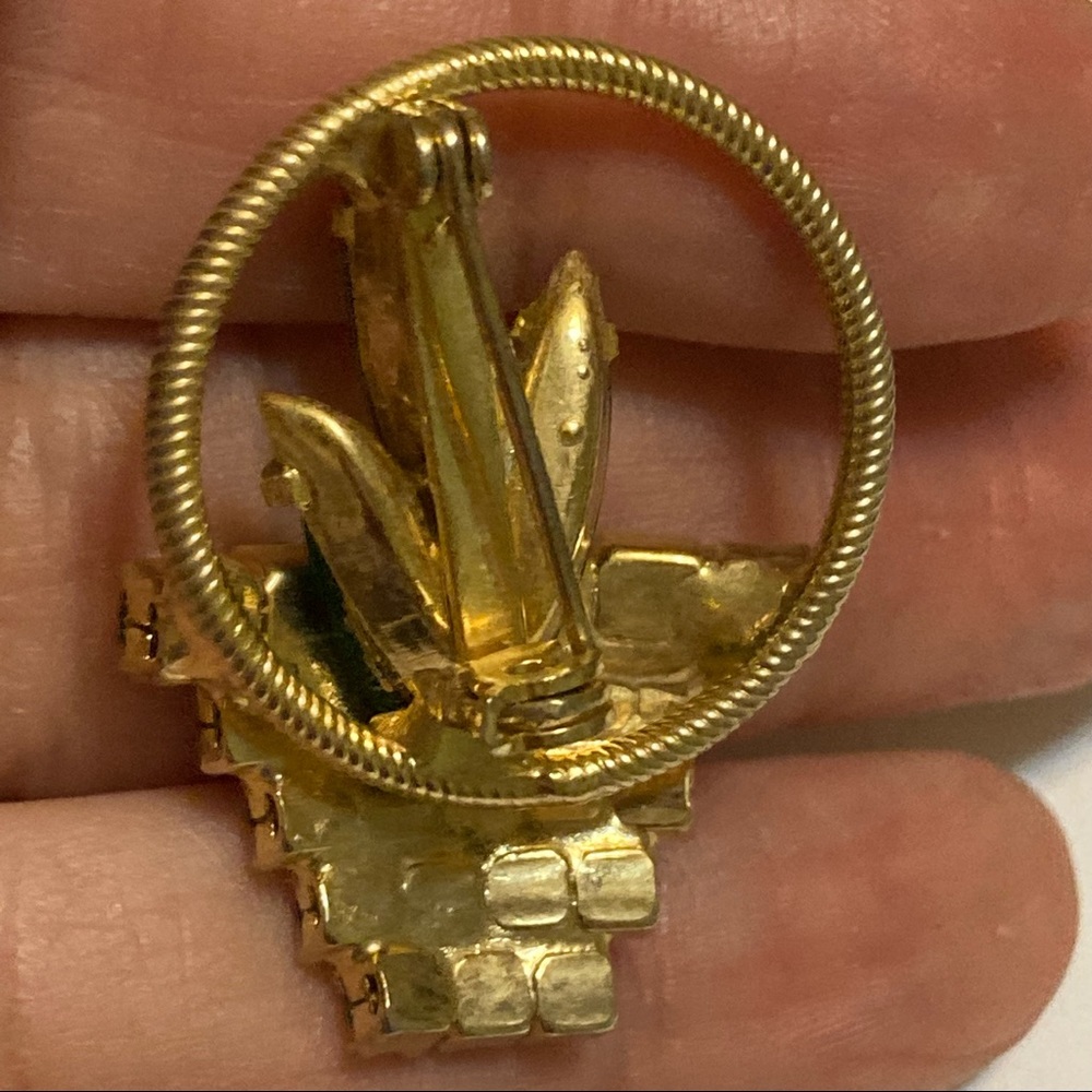 SAPPHIRE AND RHINESTONE UNIQUE VINTAGE FLOWER BASKET GOLD TONE PIN BROOCH - Picture 5 of 6